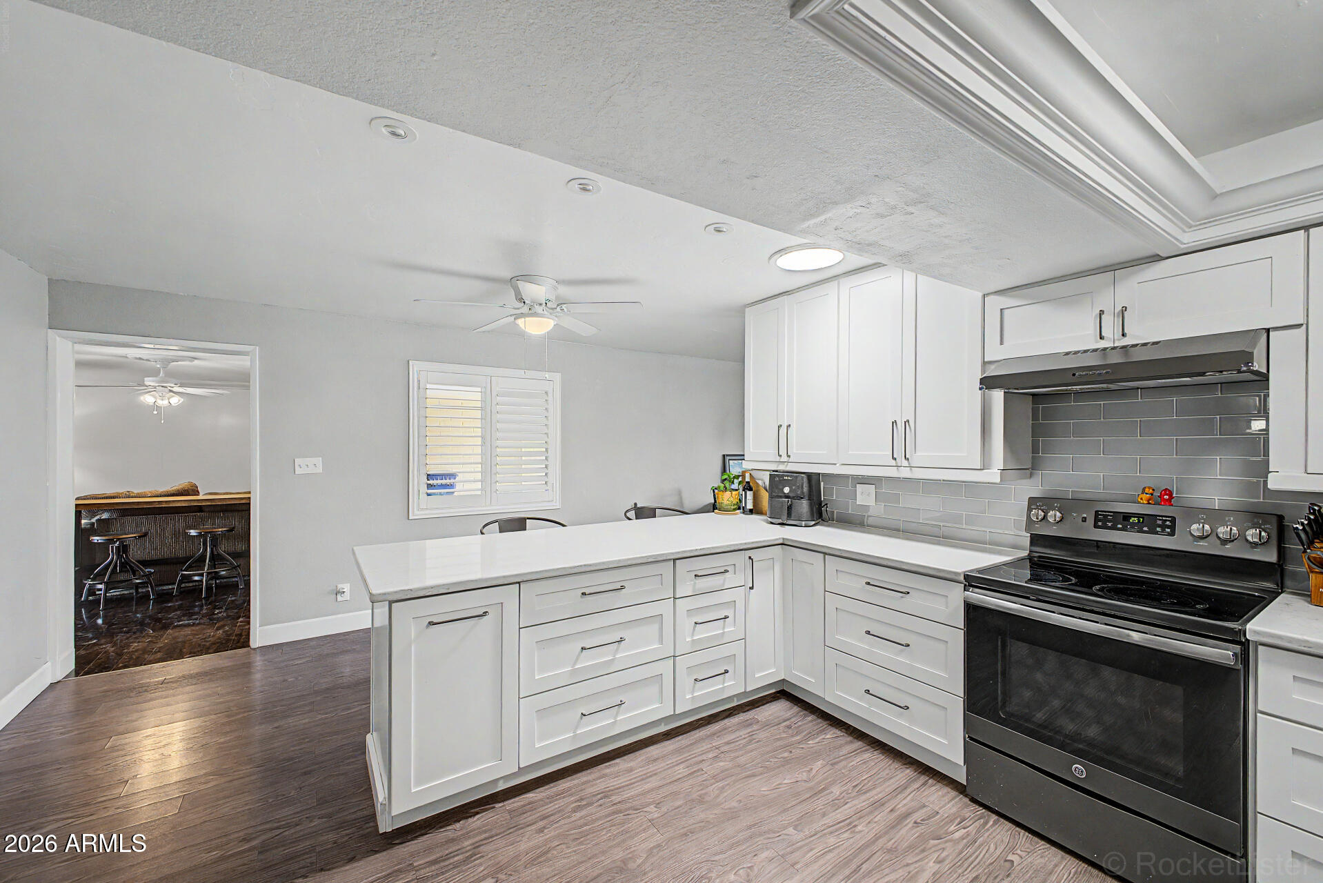 332 North Dobson Road, Unit 22 Mesa, AZ 85201 - Photo 9 of 21 13 - Dobson