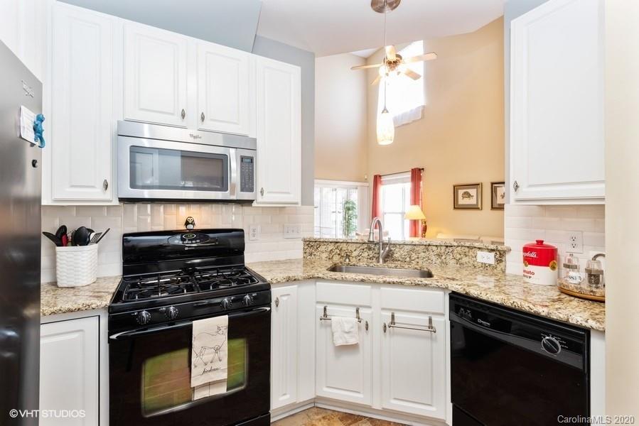 504 Marblewood Court Fort Mill, SC 29708 - Photo 9 of 37