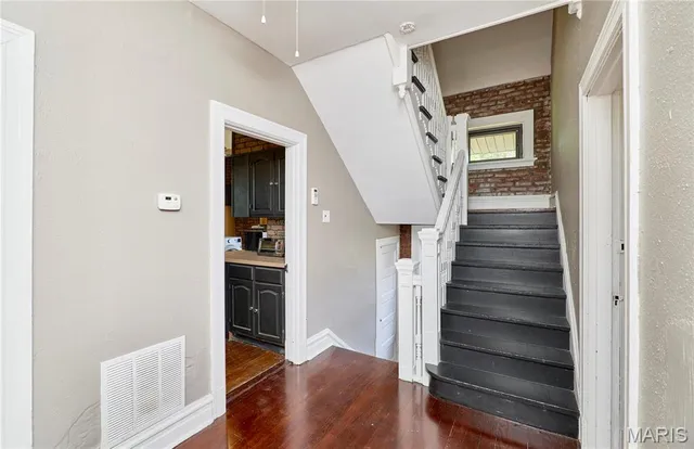 $395,000 | 6059 Clemens Avenue, St. Louis, MO 63112