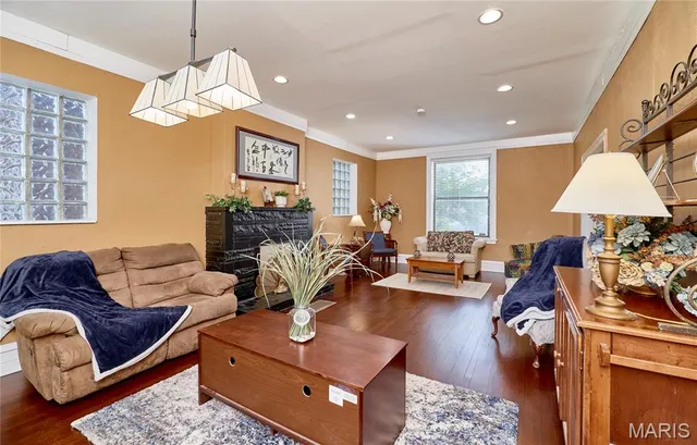 $395,000 | 6059 Clemens Avenue, St. Louis, MO 63112