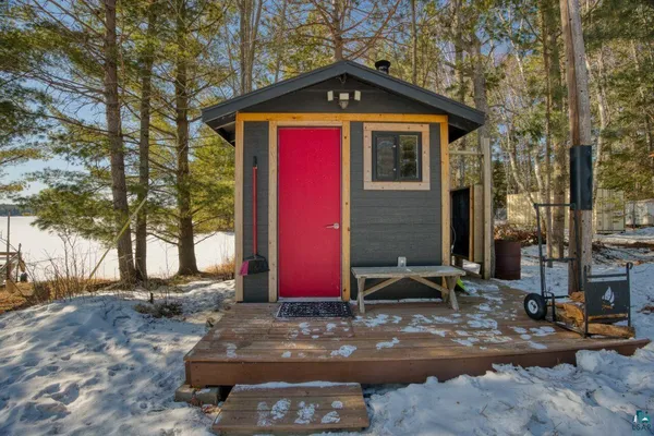 $899,900 | 5000 Lakeshore Drive, Makinen, MN 55763