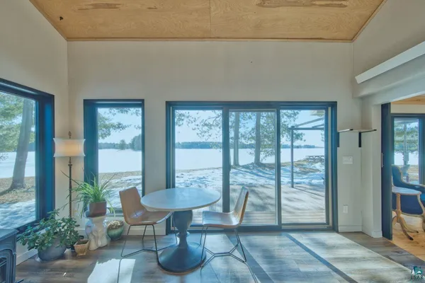 $899,900 | 5000 Lakeshore Drive, Makinen, MN 55763