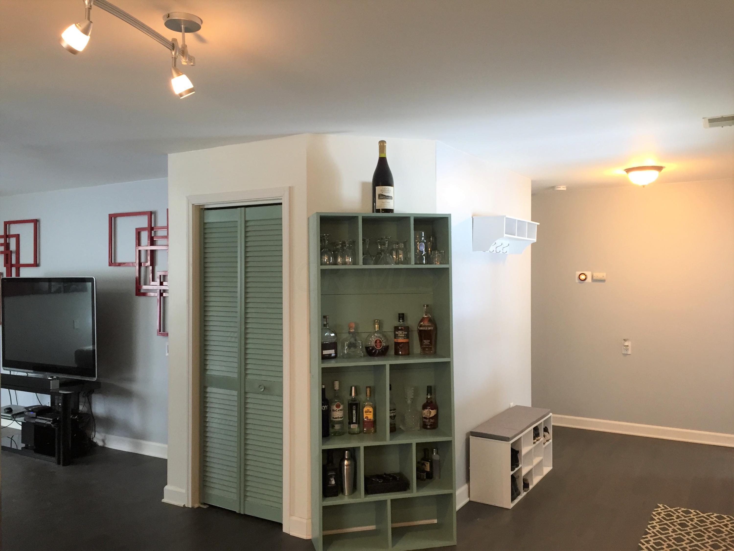 1693 Ward Road Columbus, OH 43224 - Photo 3 of 25 Gallery Image 3