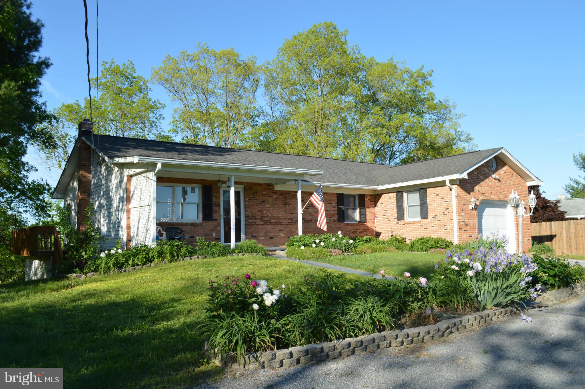 153 Bluff Road Strasburg, VA 22657 - Photo 3 of 29 Exterior (Front)