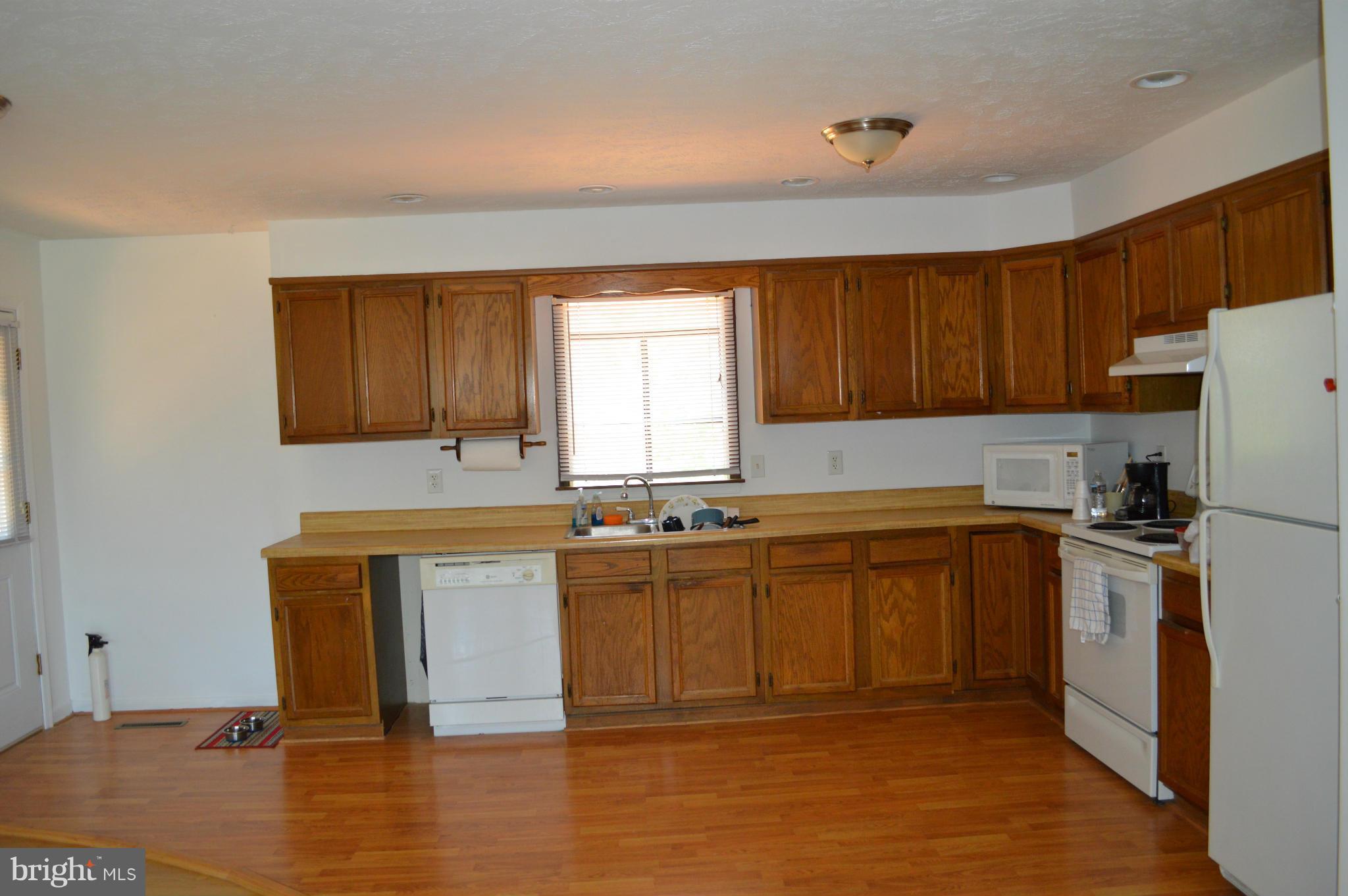 153 Bluff Road Strasburg, VA 22657 - Photo 8 of 29 Kitchen