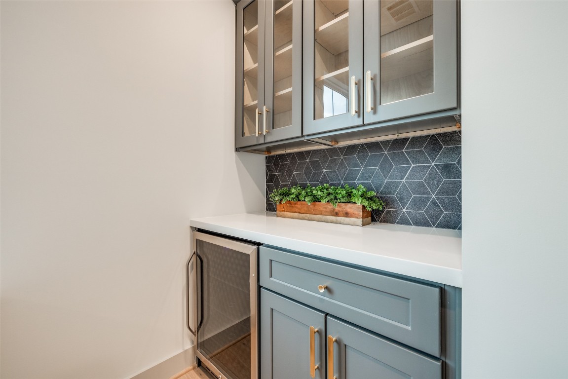 1818 Branard Street Houston, TX 77098 - Photo 43 of 47 * Estimated Completion date 12/15/2026 *
* ASK ABOUT CUSTOMIZATION OPTIONS DURING CONSTRUCTION ONLY
* MAZZARINO MODEL HOME
* PHOTOS MAY SHOW A SIMILAR FLOOR PLAN AND/OR UPGRADED/ALTERNATIVE FINISHES
* Please use these photos as a guide
* THIS IS AN ACTIVE CONSTRUCTION SITE, BUYERS MUST REQUEST APPOINTMENT TO BE ON PREMISES AT ALL TIMES.