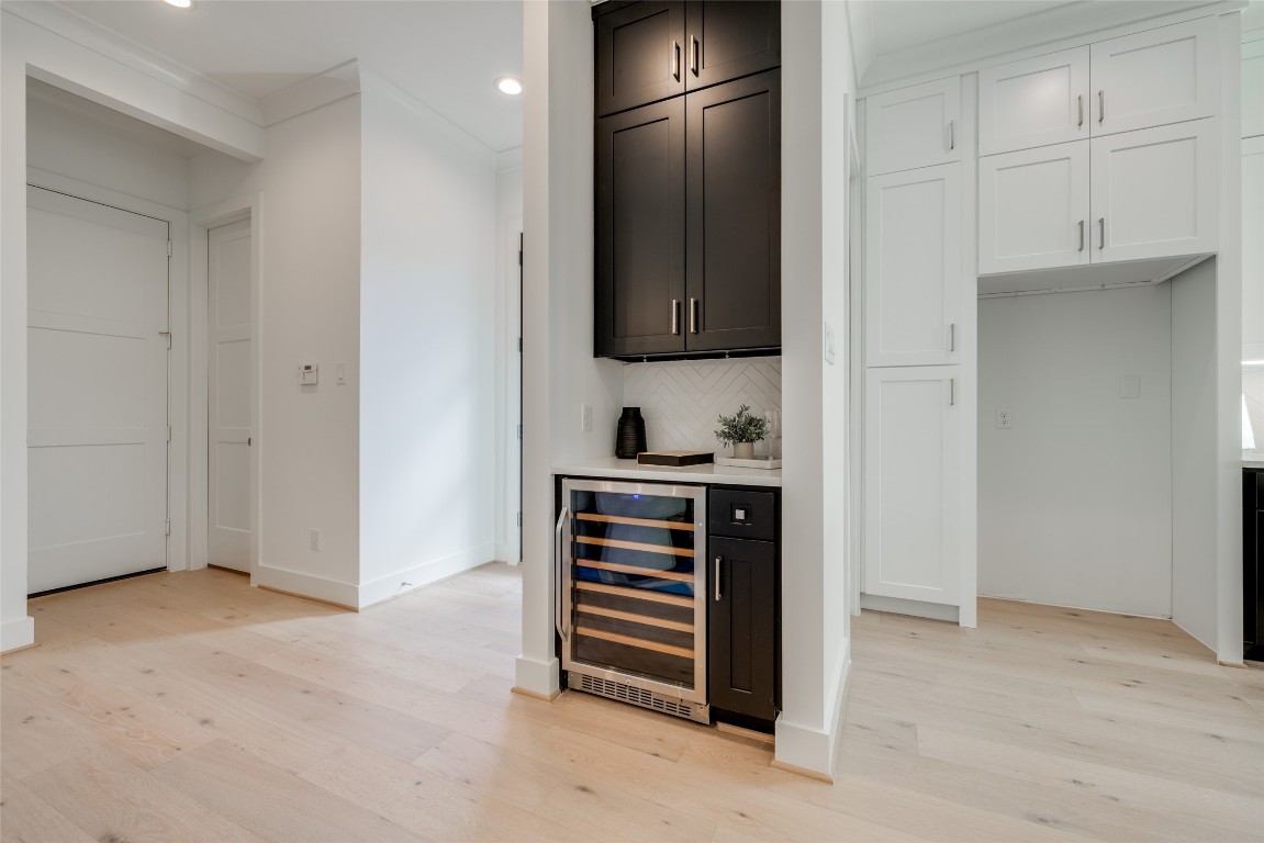 1818 Branard Street Houston, TX 77098 - Photo 6 of 47 * Estimated Completion date 12/15/2026 *
* ASK ABOUT CUSTOMIZATION OPTIONS DURING CONSTRUCTION ONLY
* MAZZARINO MODEL HOME
* PHOTOS MAY SHOW A SIMILAR FLOOR PLAN AND/OR UPGRADED/ALTERNATIVE FINISHES
* Please use these photos as a guide
* THIS IS AN ACTIVE CONSTRUCTION SITE, BUYERS MUST REQUEST APPOINTMENT TO BE ON PREMISES AT ALL TIMES.