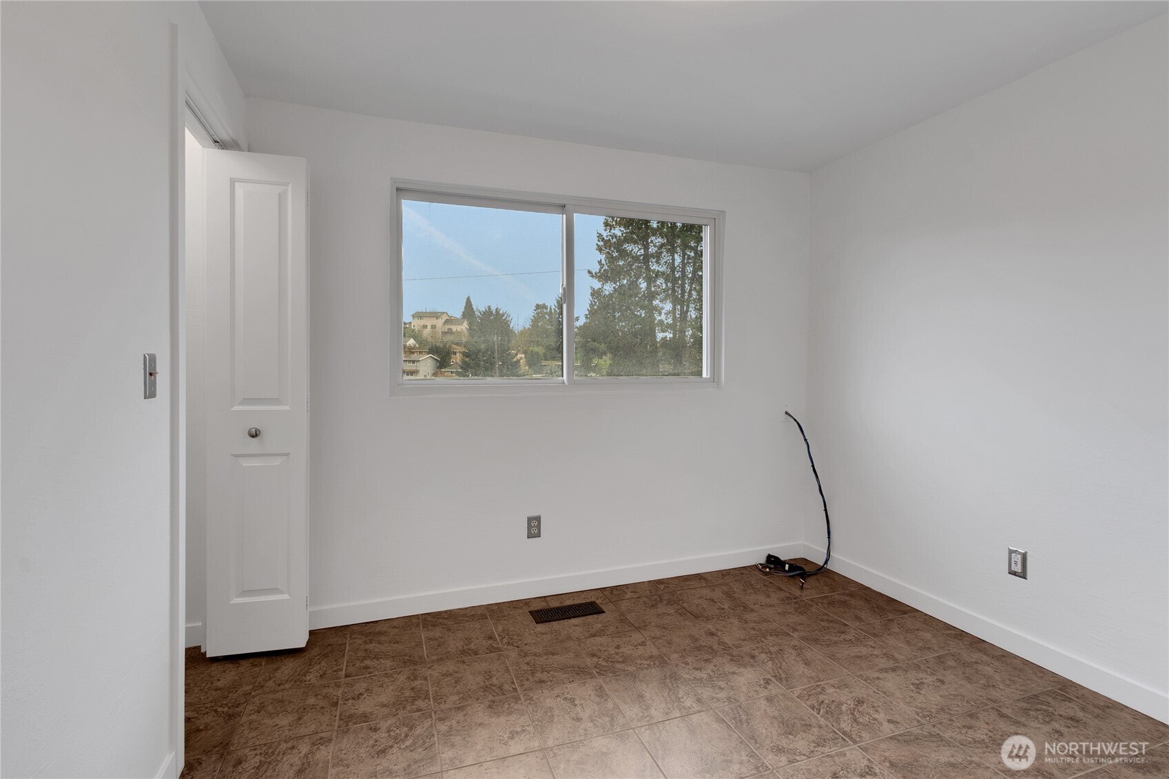 2356 South Angeline Street Seattle, WA 98108 - Photo 16 of 35 a view of a room that has a window in it
