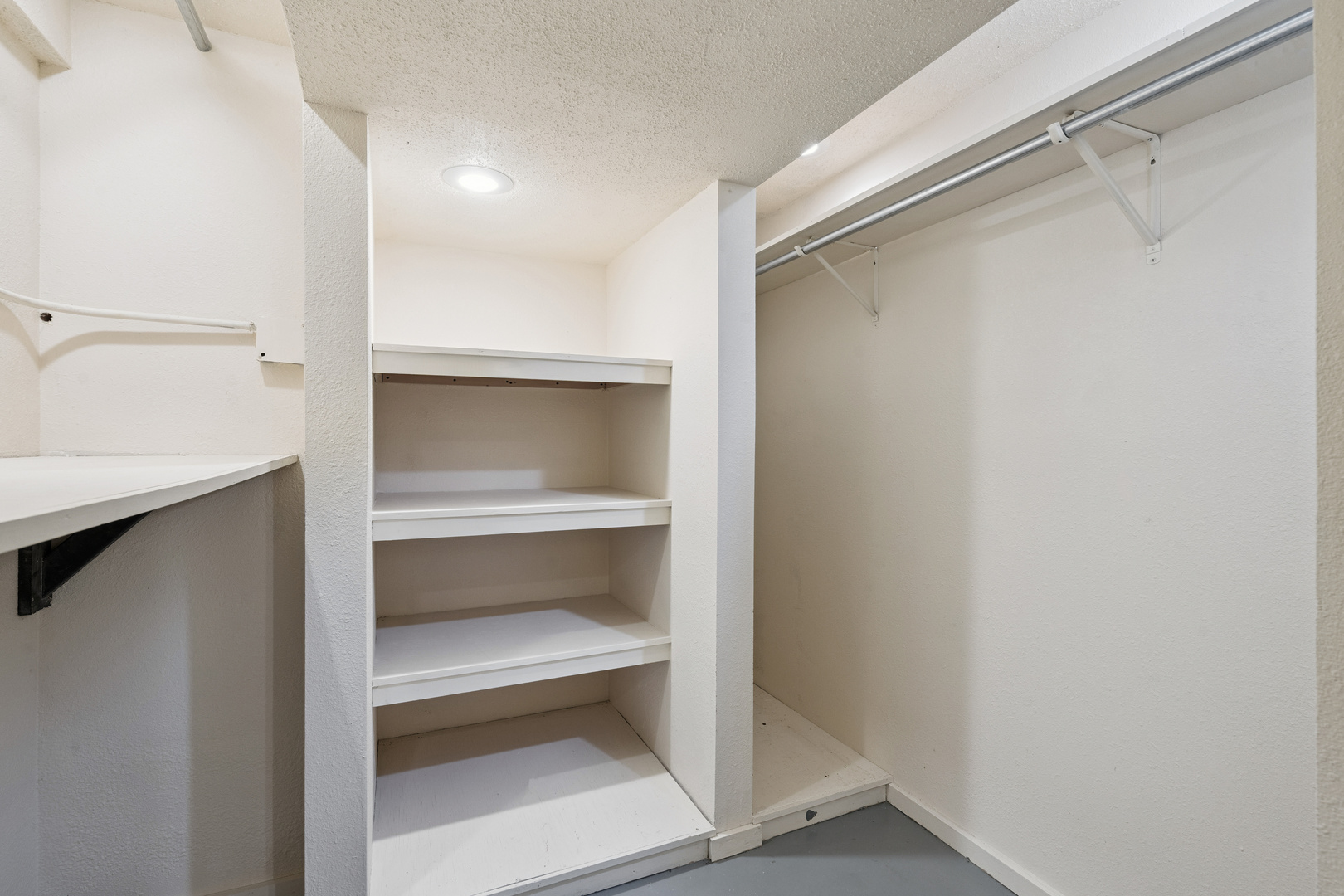 3104 15th Street A Moline, IL 61265 - Photo 16 of 31 a storage room with washer and dryer