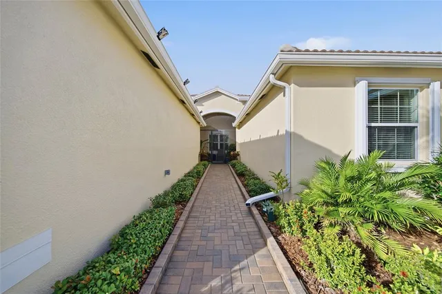 $375,000 | 4717 Avila Lakes Drive, Wimauma, FL 33598