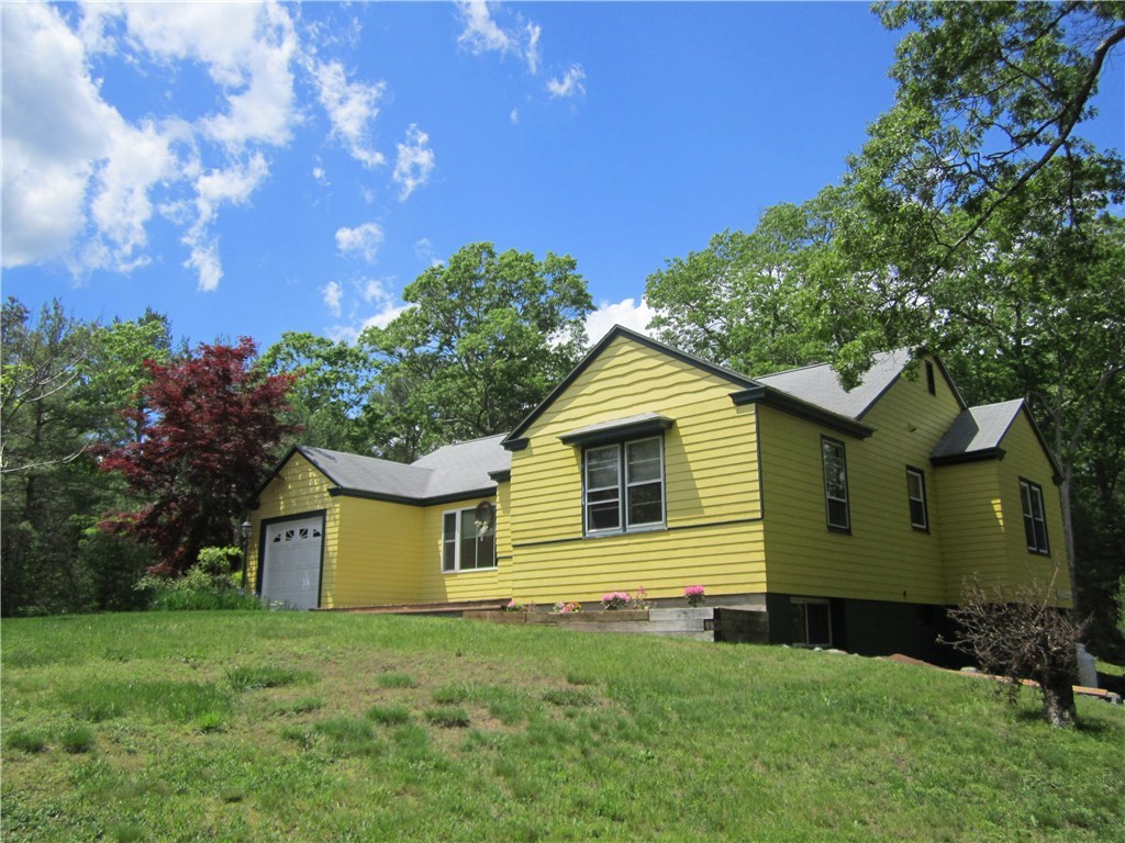 1400 Hill Farm Road Coventry, RI 02816 - Photo 3 of 33