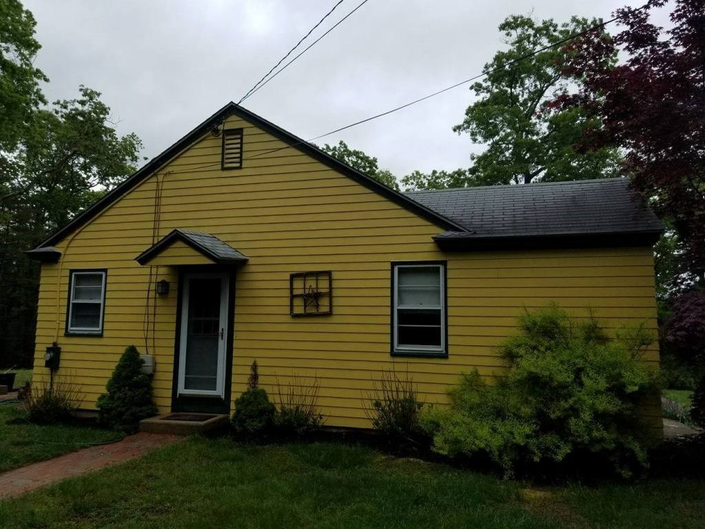1400 Hill Farm Road Coventry, RI 02816 - Photo 8 of 33