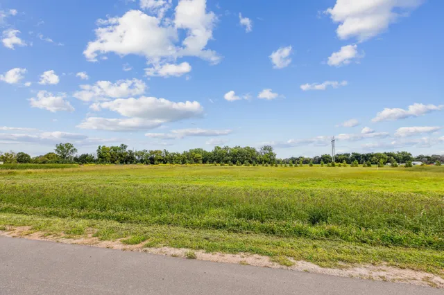 $315,000 | 6126 Gustavus Drive, Maple Plain, MN 55359