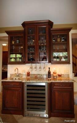 3375 Greentree Road Bloomfield Hills, MI 48304 - Photo 8 of 20 Butler's Pantry
