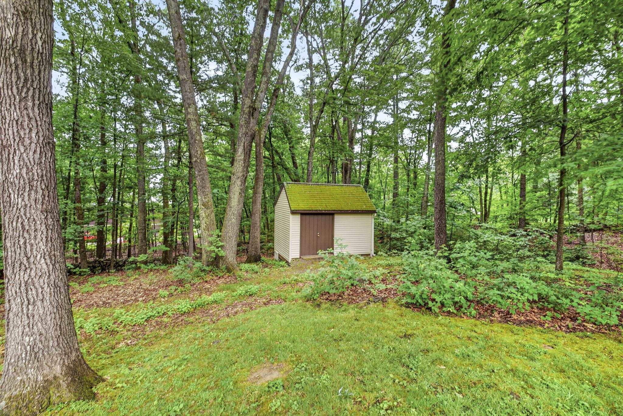 28 Buttonwood Road Bedford, NH 03110 - Photo 30 of 31 Gallery Image 30