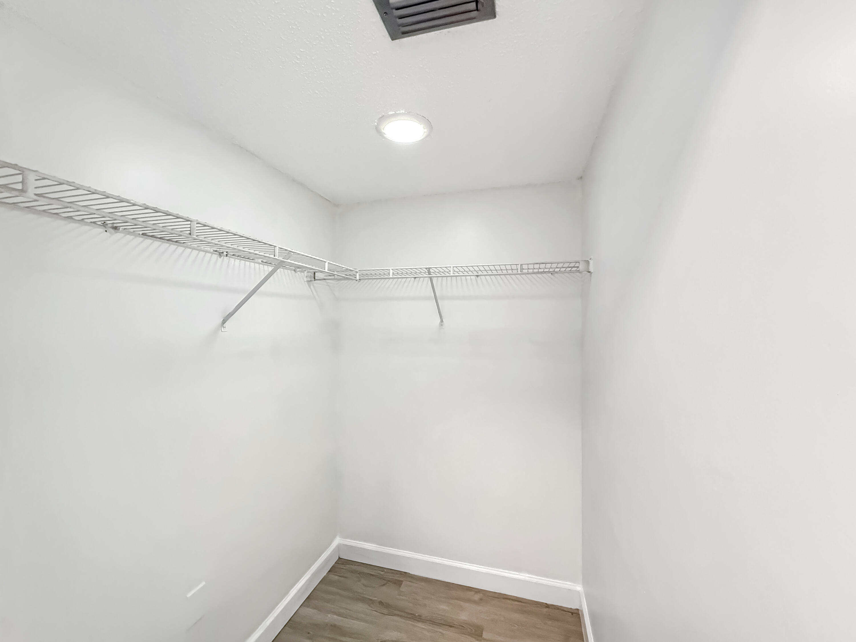 4155 Haverhill Road, Unit 1420 West Palm Beach, FL 33417 - Photo 12 of 19 Closet Bed 1