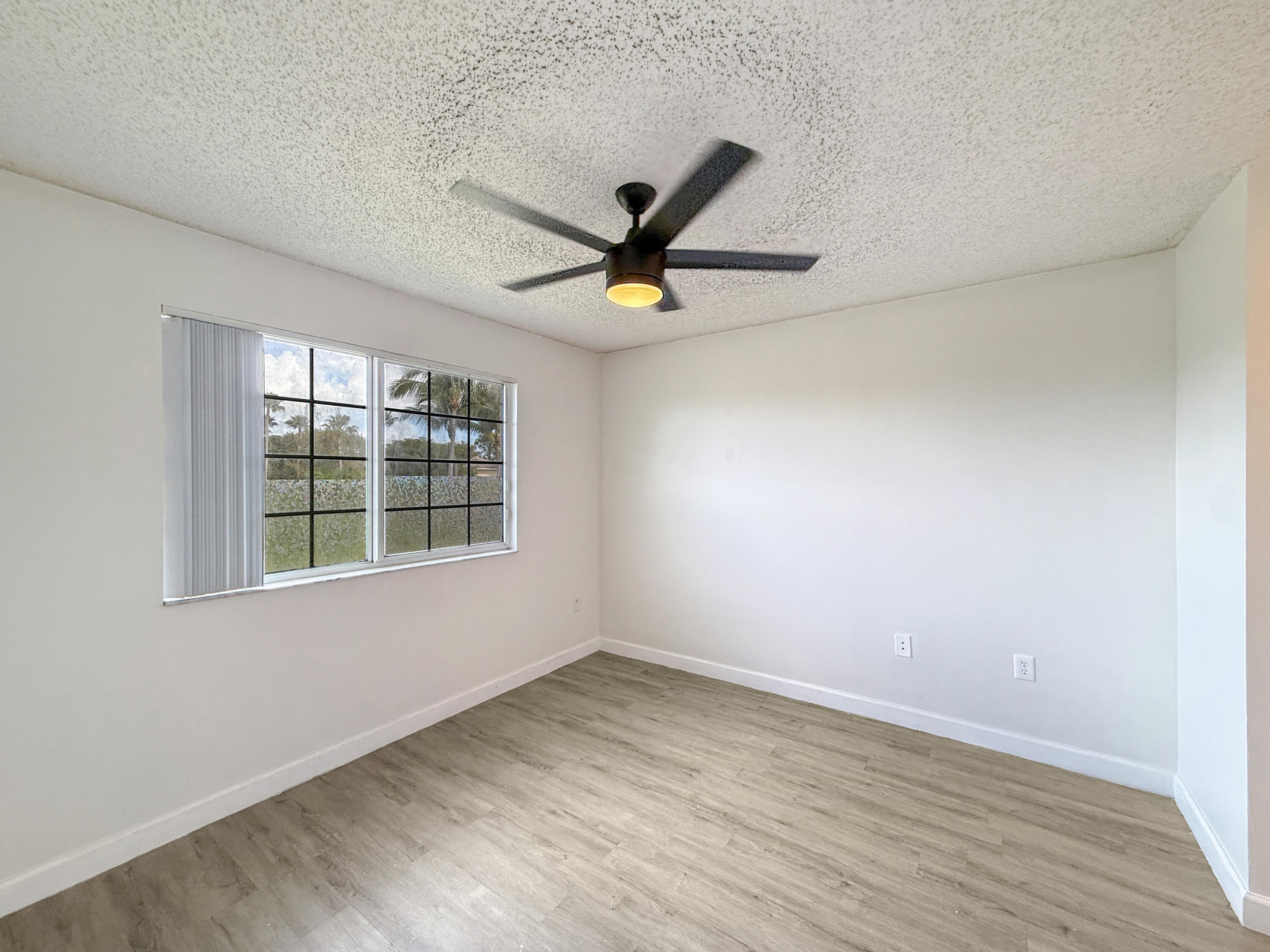 4155 Haverhill Road, Unit 1420 West Palm Beach, FL 33417 - Photo 10 of 19 Bed 1