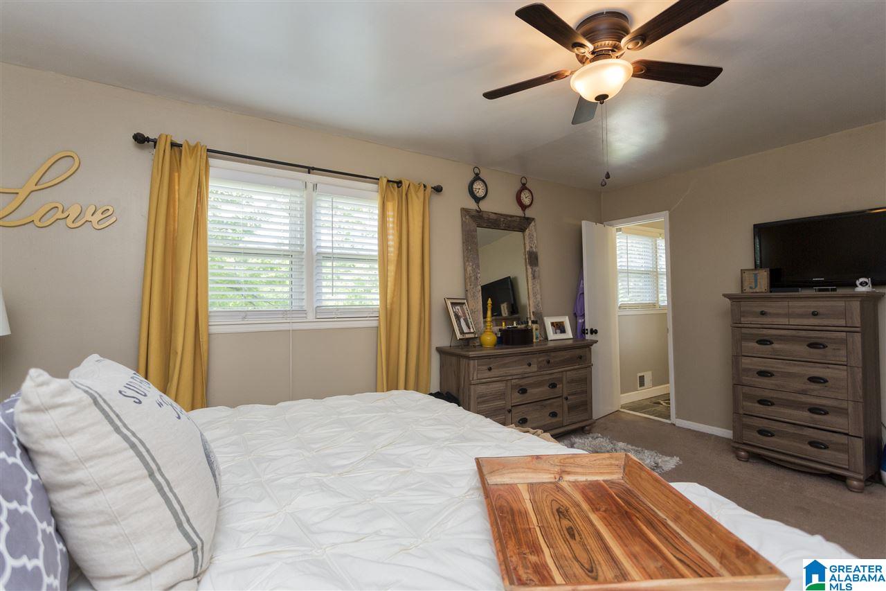 637 South Sanders Road Hoover, AL 35226 - Photo 27 of 47