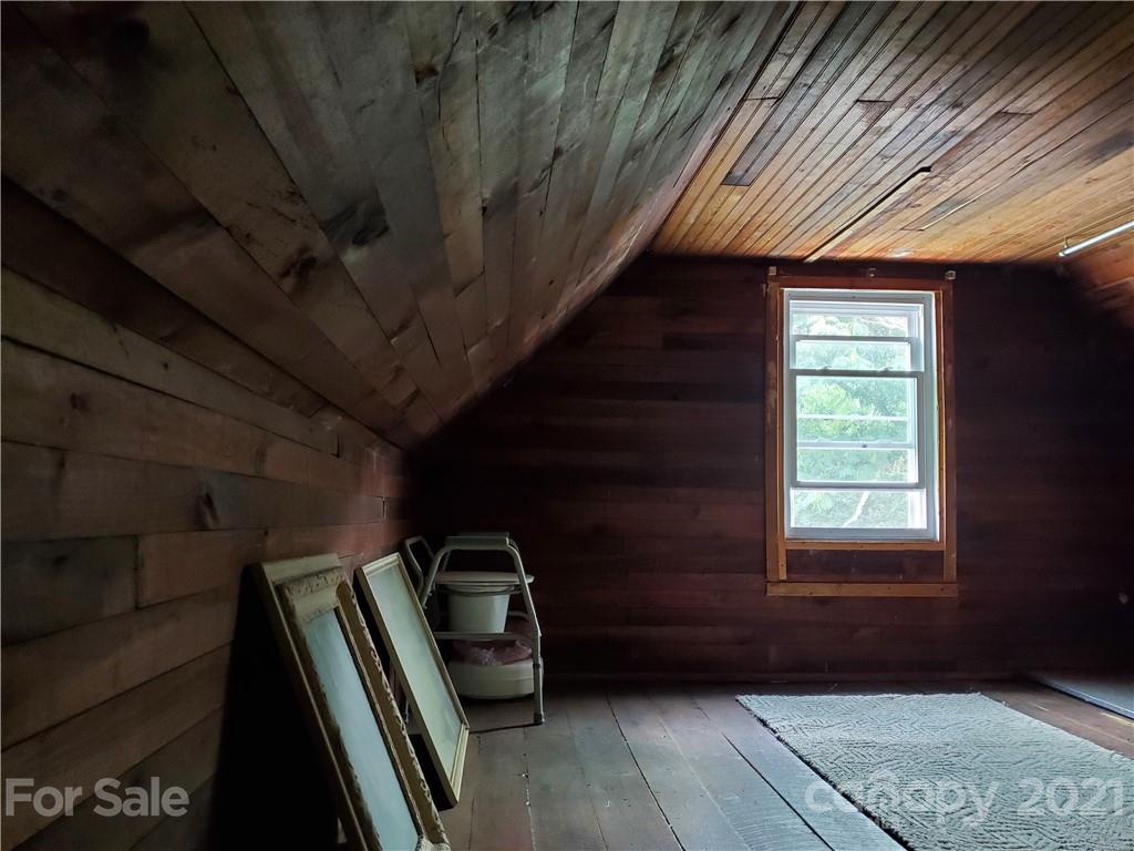 4580 Little Pine Road Marshall, NC 28753 - Photo 16 of 39