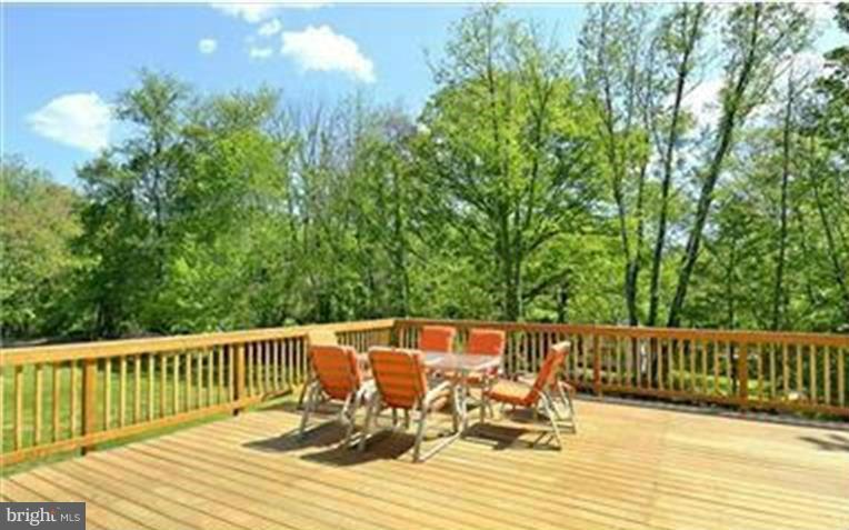 931 Utterback Store Road Great Falls, VA 22066 - Photo 17 of 19 Exterior (General)