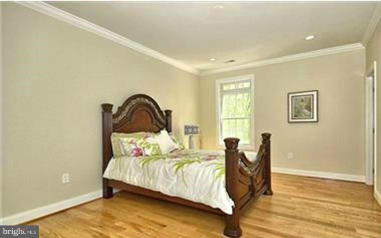 931 Utterback Store Road Great Falls, VA 22066 - Photo 10 of 19 Bedroom