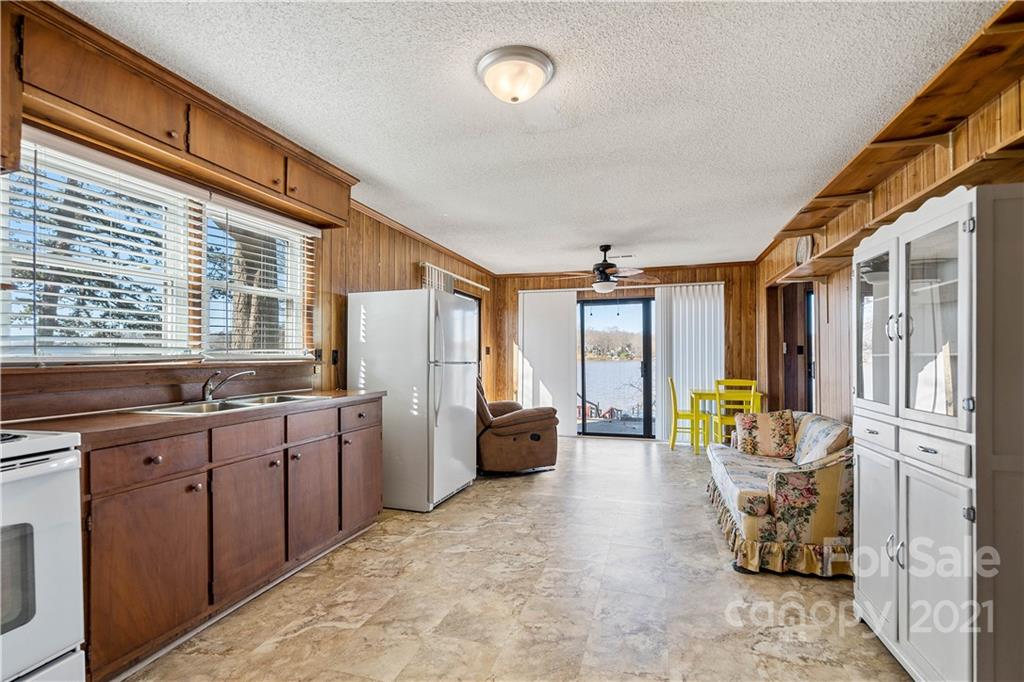 2418 Riverview Road Lexington, NC 27292 - Photo 30 of 37 Gallery Image 30