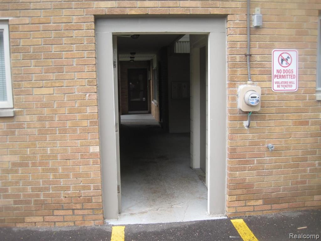 2859 East Maple Road, Unit 1 Birmingham, MI 48009 - Photo 12 of 13