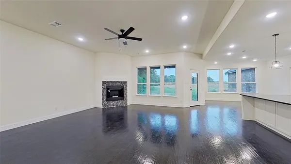 $620,000 | 1165 Deerfield Drive, Wills Point, TX 75169