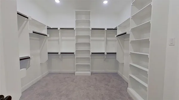 $620,000 | 1165 Deerfield Drive, Wills Point, TX 75169