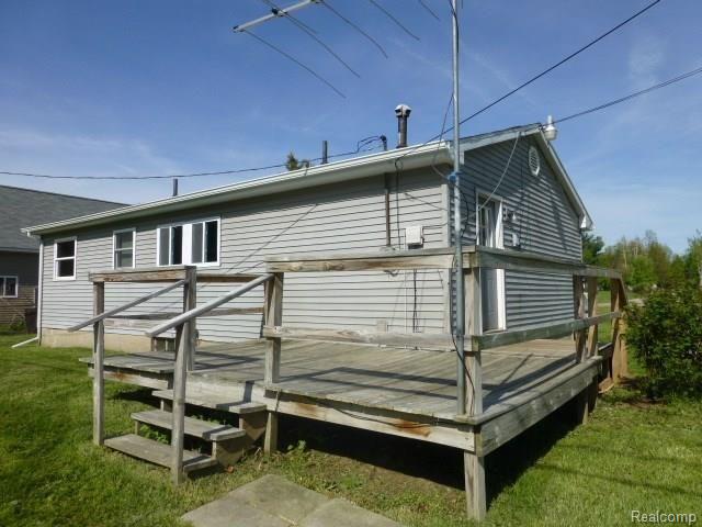 2711 Fish Lake Road Lapeer, MI 48446 - Photo 9 of 23 P1010958.jpg