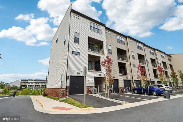 $3,750 | 22381 Roanoke Rise Terrace, Ashburn, VA 20148