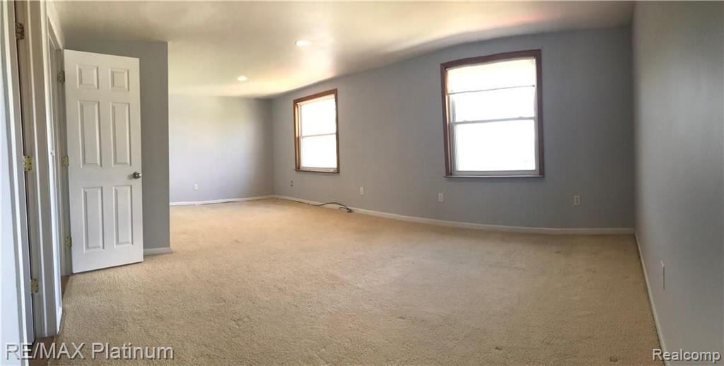 1846 South Hughes Road Brighton, MI 48114 - Photo 22 of 33