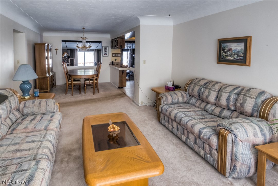 6350 Hathaway Road Cleveland, OH 44125 - Photo 4 of 35 Gallery Image 4