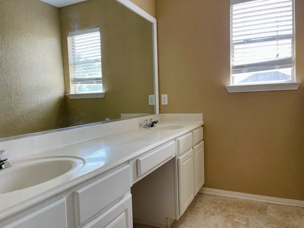 $3,250 | 739 Annie's Way, Sugar Land, TX 77479