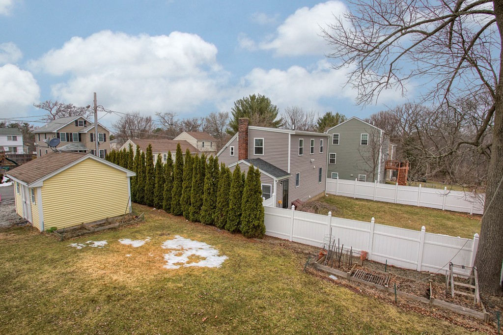 918 Boston Road Billerica, MA 01821 - Photo 7 of 16 a view of a terrace