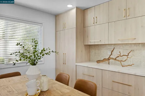 $949,000 | 1661 Marta Drive, Pleasant Hill, CA 94523