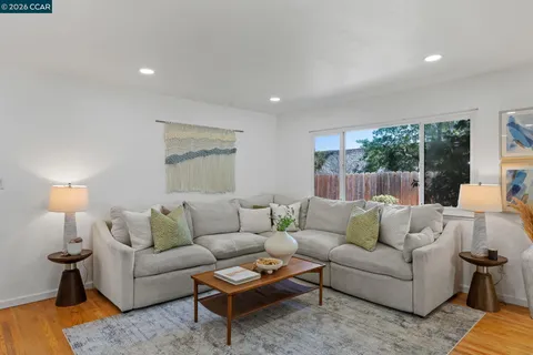 $949,000 | 1661 Marta Drive, Pleasant Hill, CA 94523