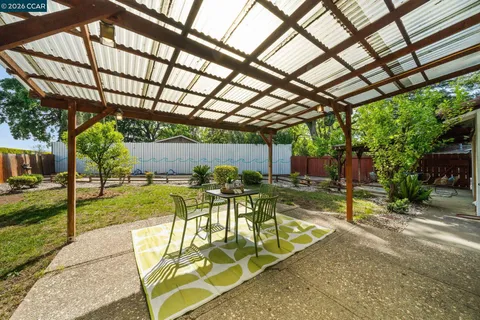 $949,000 | 1661 Marta Drive, Pleasant Hill, CA 94523