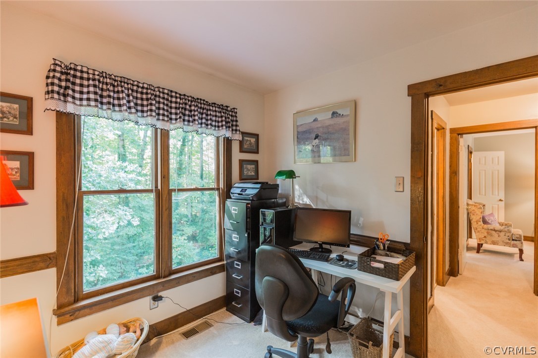10319 Natural Bridge Road Chesterfield, VA 23236 - Photo 17 of 25 a workspace with furniture and a window