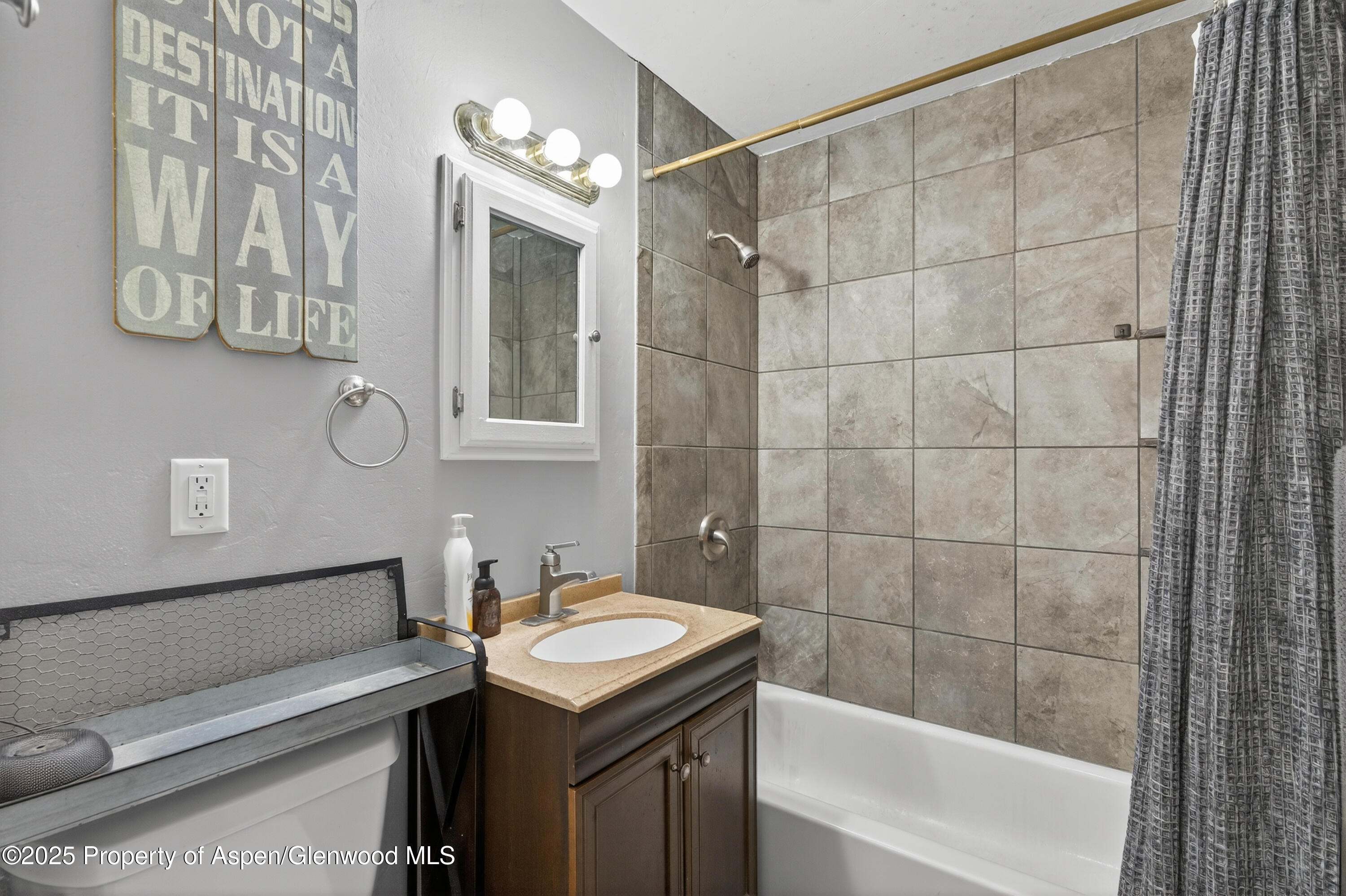 305 Elm Avenue Rifle, CO 81650 - Photo 25 of 43 305 Elm Ave.-21