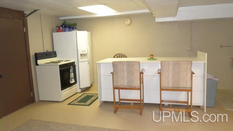 3242 18th Road Escanaba, MI 49829 - Photo 12 of 36