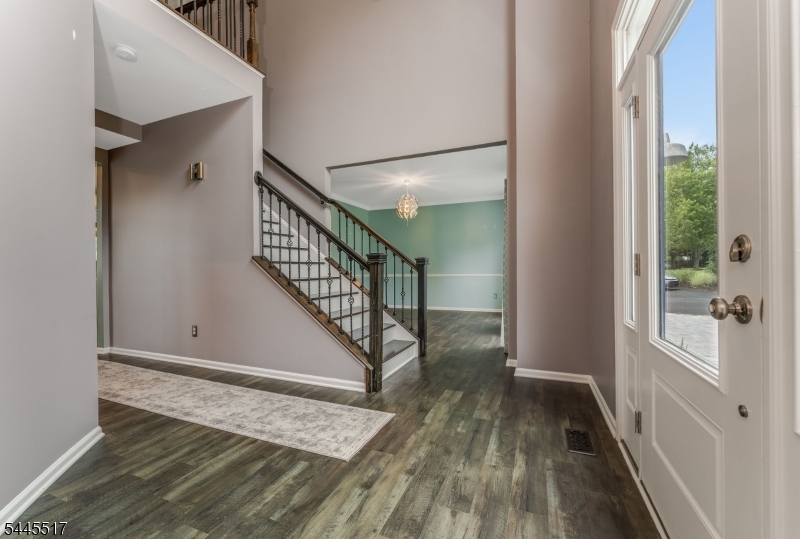 209 Kuhl Road Flemington, NJ 08822 - Photo 3 of 50