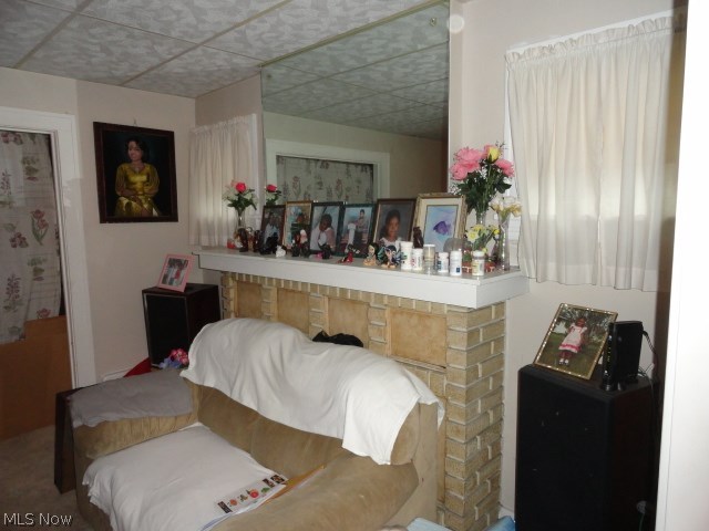 3252 Kildare Road Cleveland, OH 44118 - Photo 3 of 20 Gallery Image 3