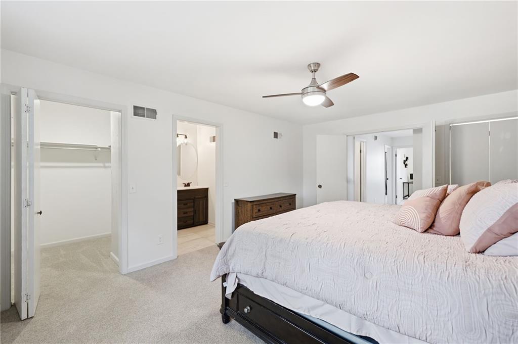10577 Riley Street Overland Park, KS 66212 - Photo 24 of 41