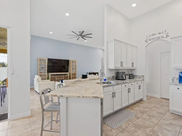 $2,650 | 6420 Parklane Court, Vero Beach, FL 32967