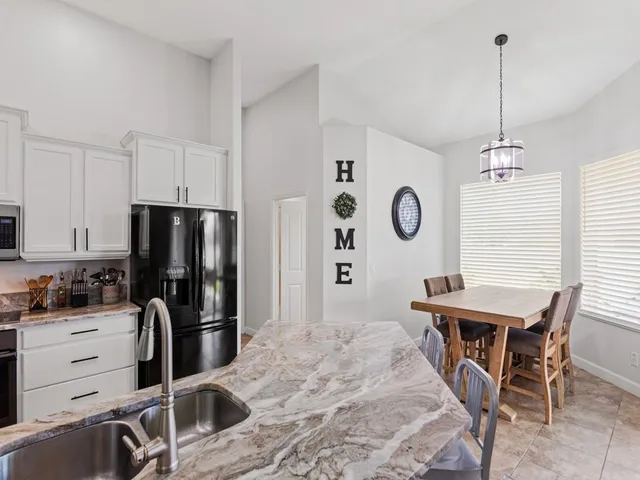 $2,650 | 6420 Parklane Court, Vero Beach, FL 32967