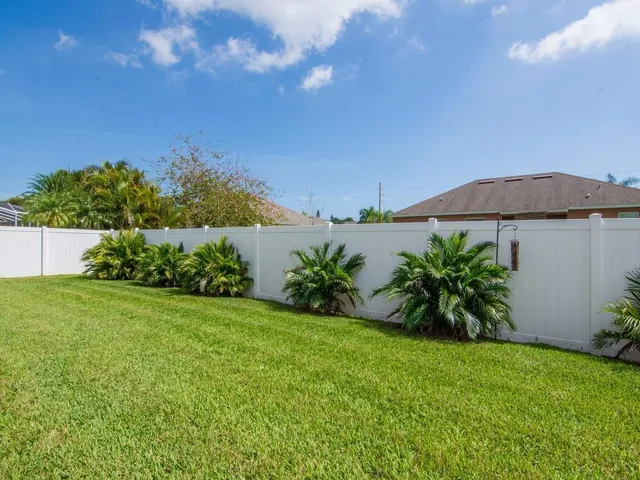 $2,650 | 6420 Parklane Court, Vero Beach, FL 32967