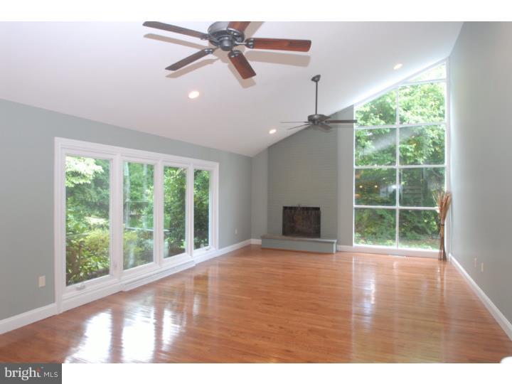 7901 Jenkintown Road Cheltenham, PA 19012 - Photo 11 of 25 Great Room