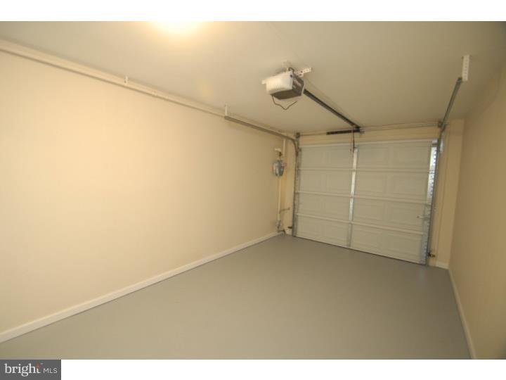 7901 Jenkintown Road Cheltenham, PA 19012 - Photo 25 of 25 Garage