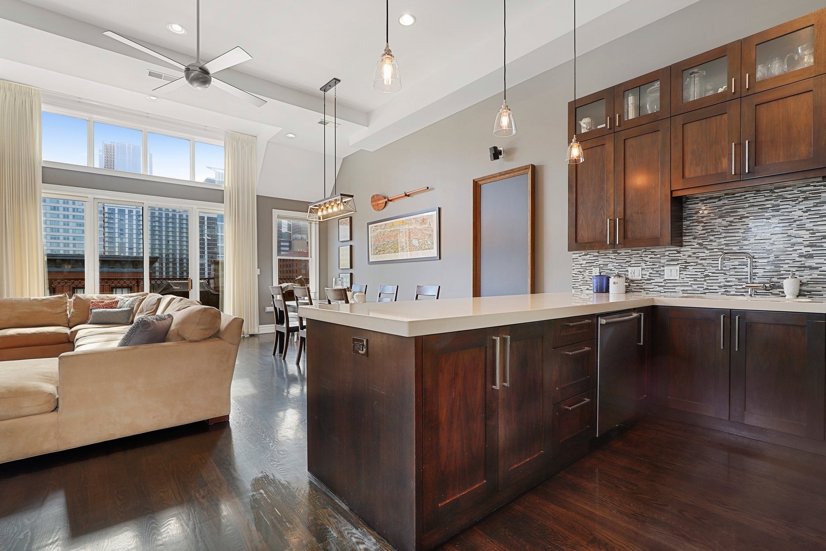 120 North Halsted Street, Unit 4 Chicago, IL 60607 - Photo 9 of 32